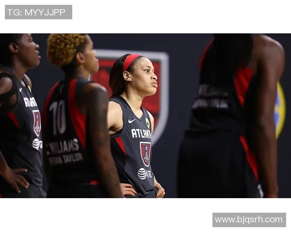 2018年WNBA水星队与梦想队激战回顾精彩瞬间与赛季亮点分析