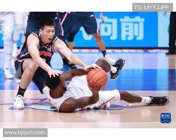 CBA精彩对决广东大益迎战上海队争夺季后赛席位